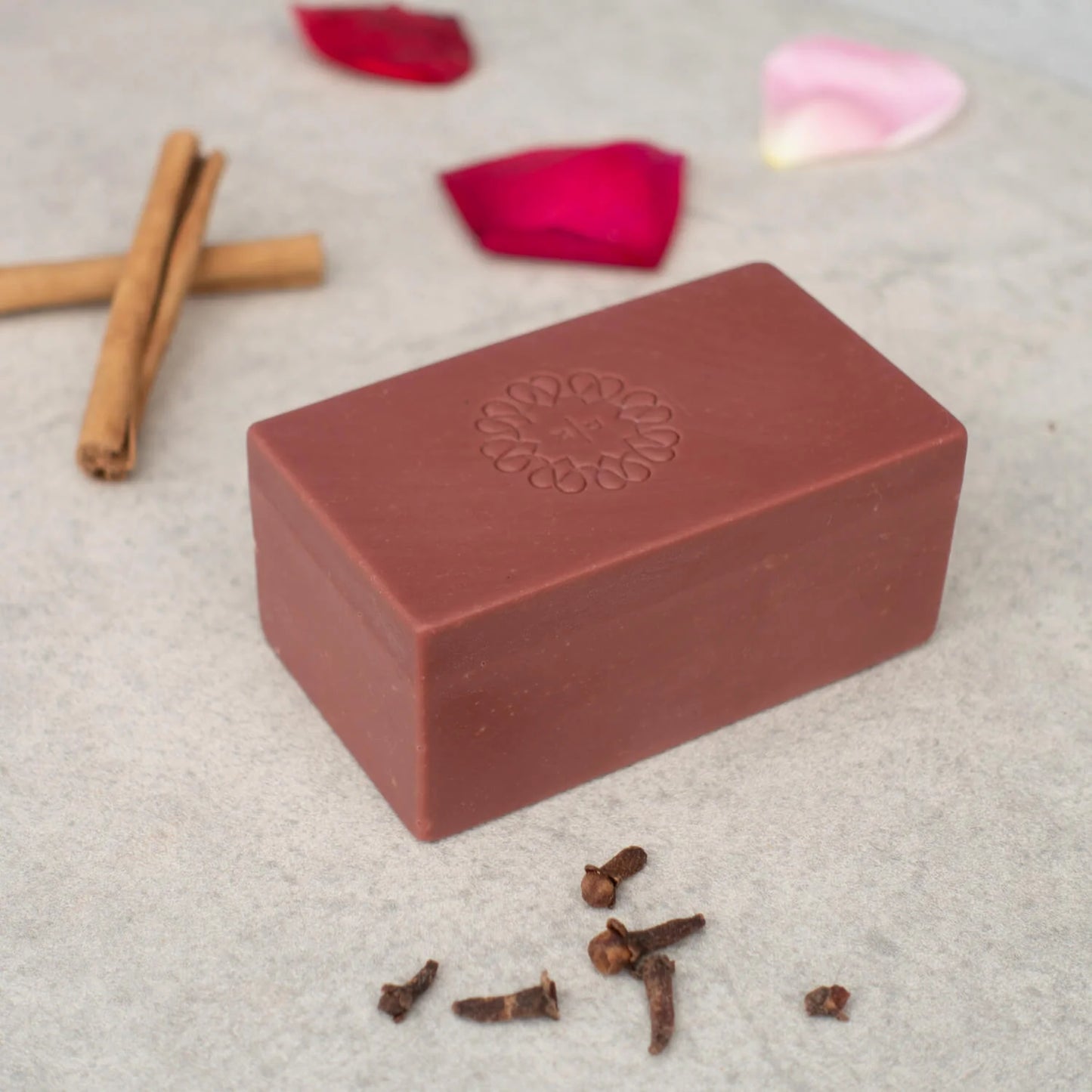 Rose Geranium, Cinnamon & Coconut Cream