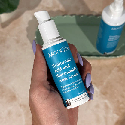 MooGoo Hyaluronic Acid (2% w/v), Niacinamide (10% w/v) 25ml